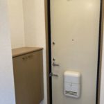 (玄関)