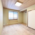 2階和室6帖(リフォーム中) 畳表替えを行います。 2階和室6帖(リフォーム中) 畳表替えを行います。